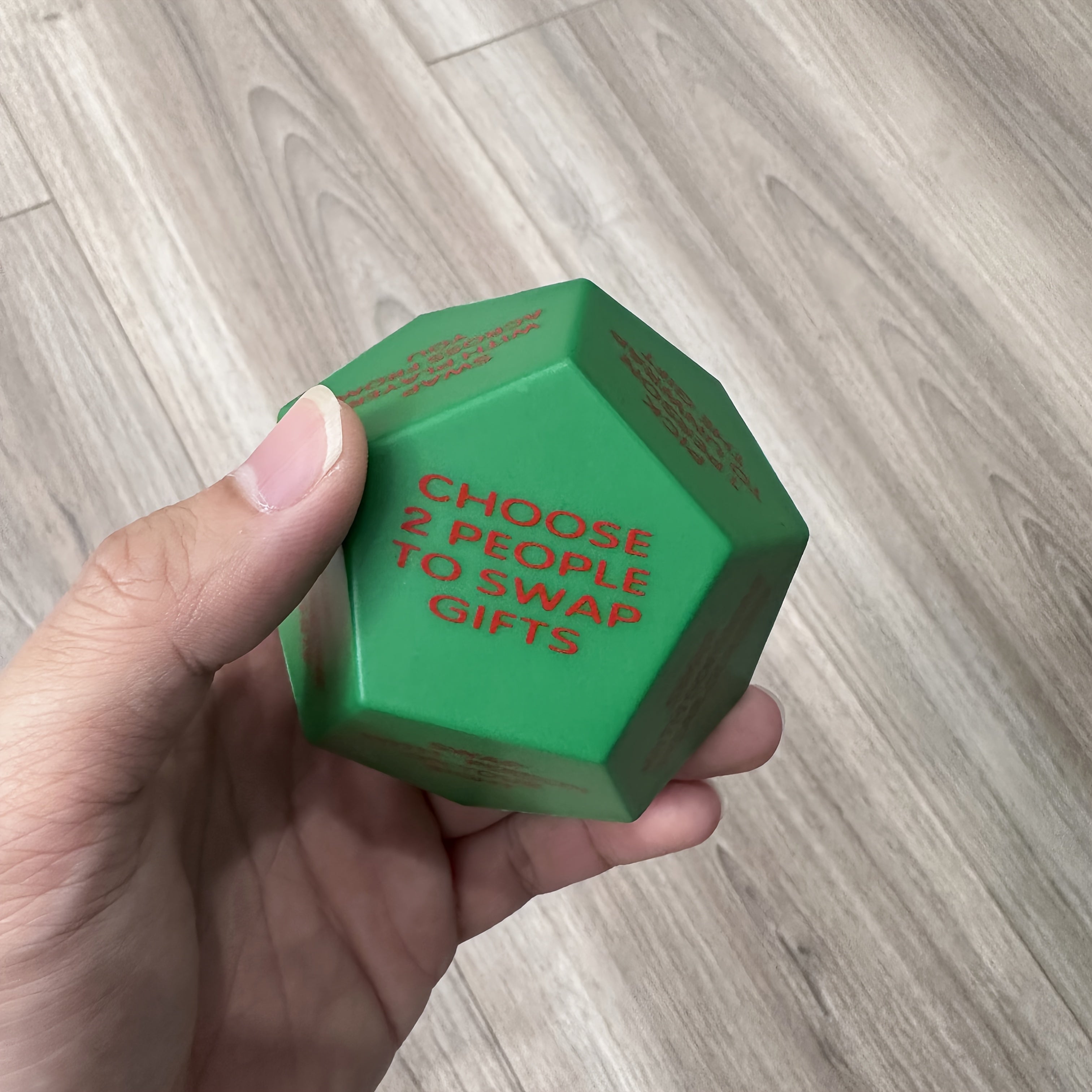 Dé Surprise de Noël de Santa - Dé à 12 Faces Unique - Jeu Festif pour Enfants & Adultes - Parfait pour les Fêtes de Noël King of Toys