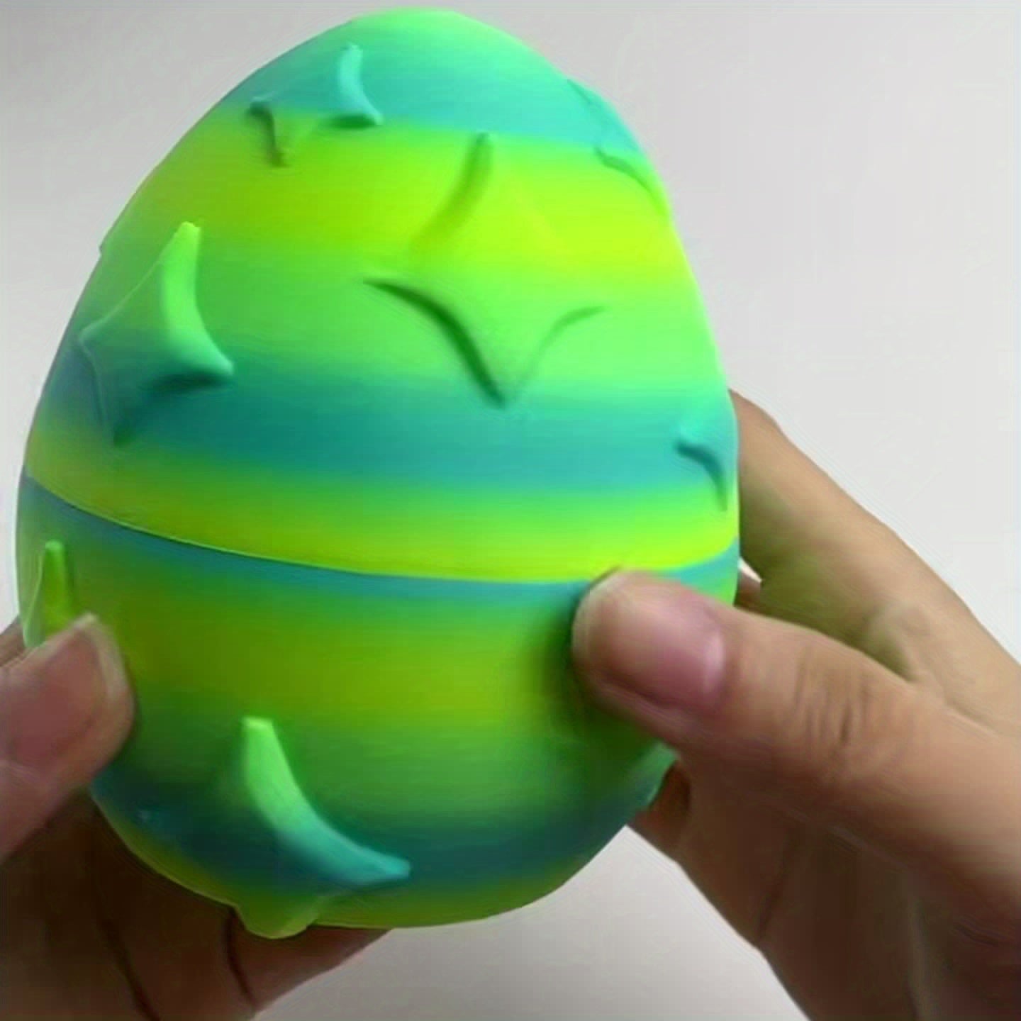 Figurine Dragon Articulé Imprimée 3D et son Œuf - Modèle de Collection Fantaisie pour Fans de Jeux de Rôle et Décoration - Cadeau Unique