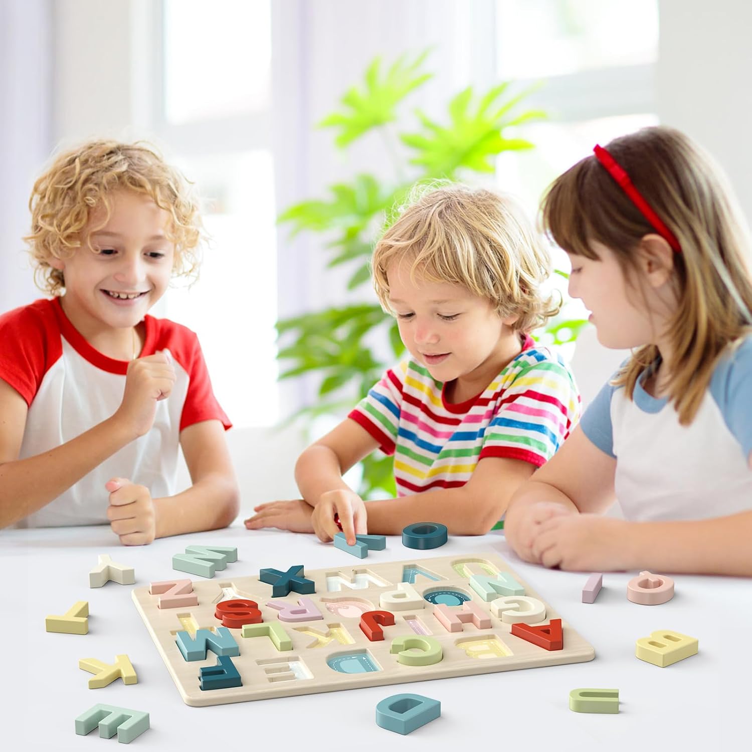 Puzzle Alphabet en Bois Montessori pour Enfants 3 Ans et Plus - Jeu Éducatif des Lettres Majuscules pour Tout-Petits Garçons et Filles - Cadeau Apprentissage Préscolaire