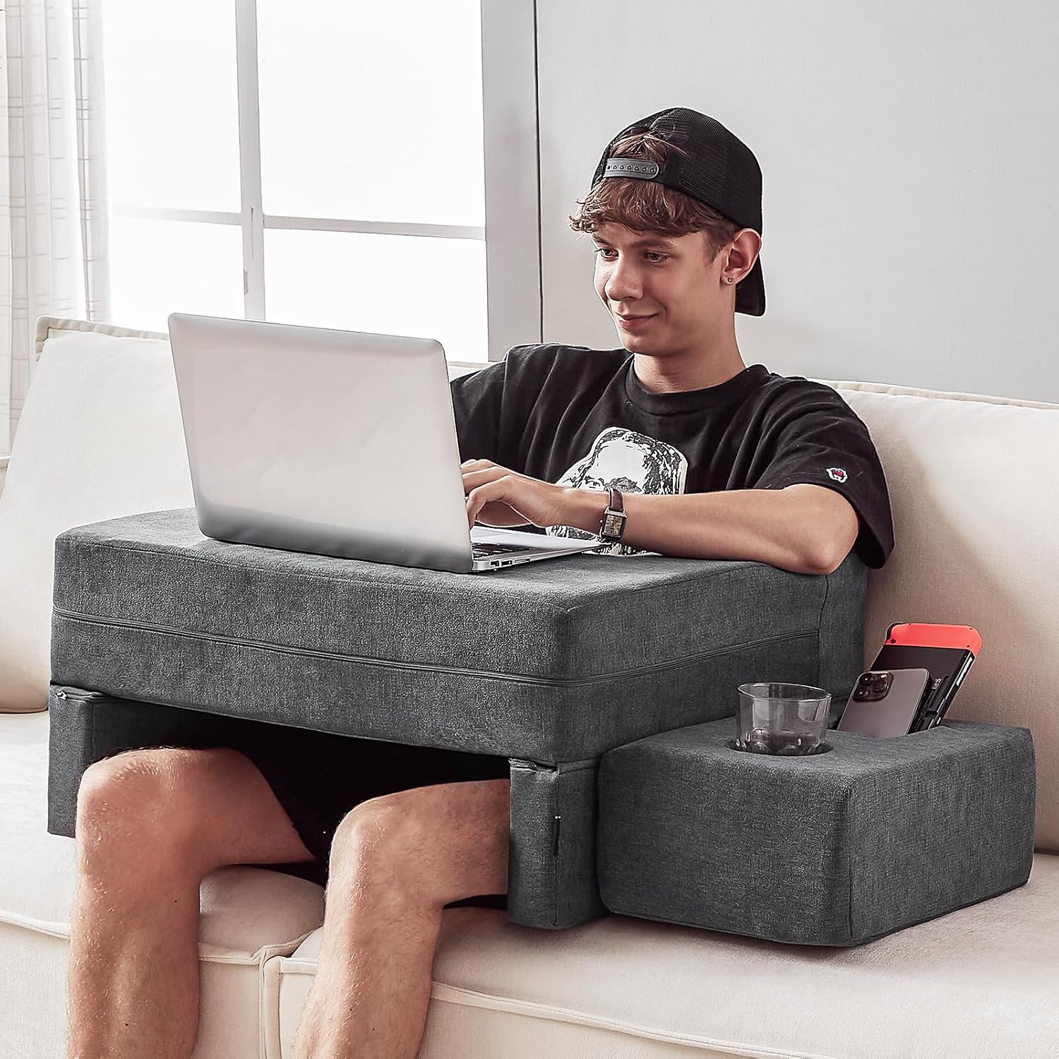 Oreiller de Lecture et de Jeu avec Support pour Boissons, Coussin de Bureau Ajustable pour Ordinateur Portable pour Lecture King of Toys