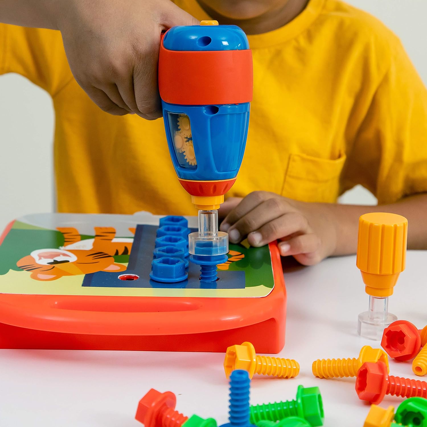 Educational Insights Design & Drill ABC et 123 - 90 Pièces avec Jeu de Perceuse Électrique, Essentiel pour les Classes de Maternelle et de Jardin d’Enfants, Âge 3+ King of Toys
