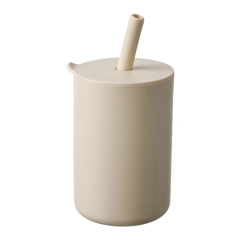 Tasse à paille pour bébé de 150ml Tasse à boire pour enfant de 5oz Tasse d'apprentissage en silicone pour bébé et enfant Tasse d'alimentation portable et pratique