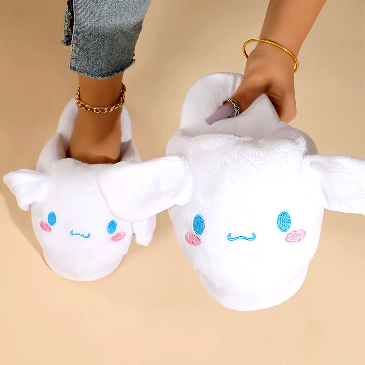FluffBuns - Chaussons d'Intérieur avec Oreilles de Lapin Volant Cinna | Pour Enfants et Adultes King of Toys