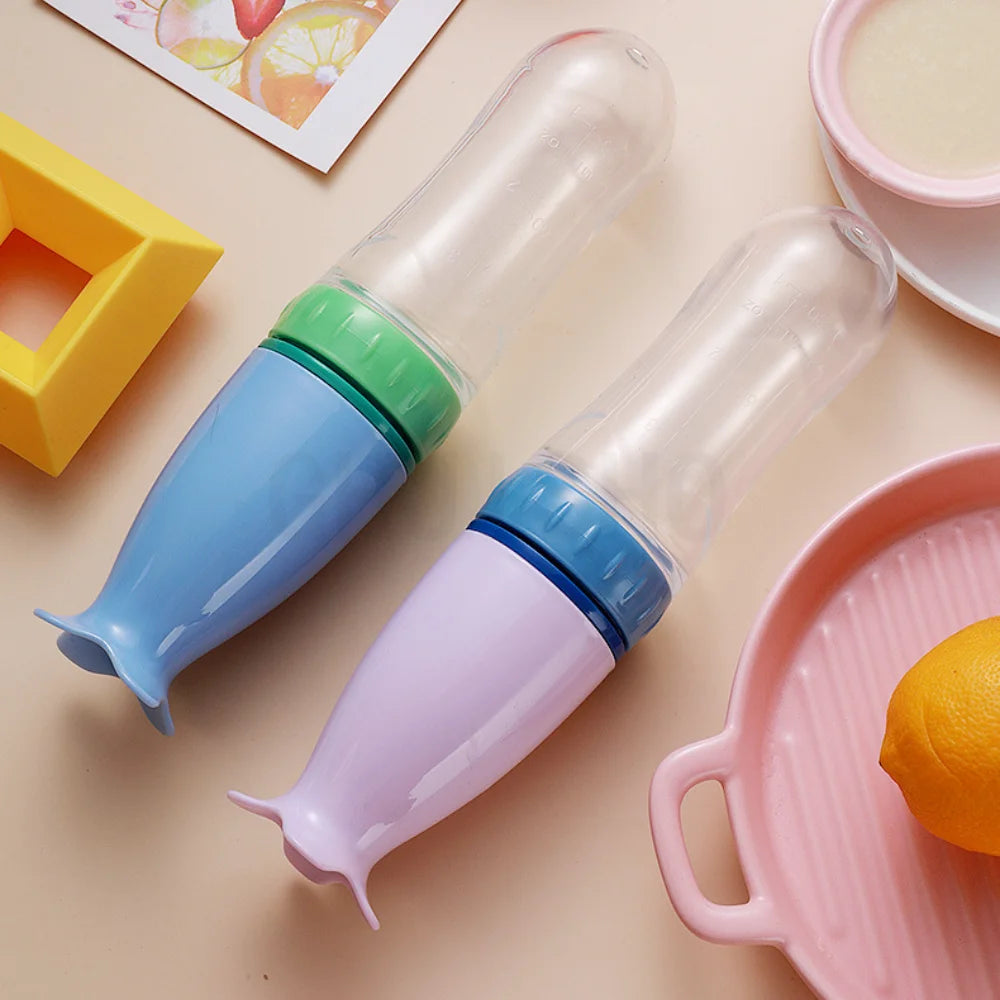 Biberon Cuillère Distributeur en Silicone 90ml pour Bébé - Outil d'Alimentation Sûr et Facile pour les Premières Purées