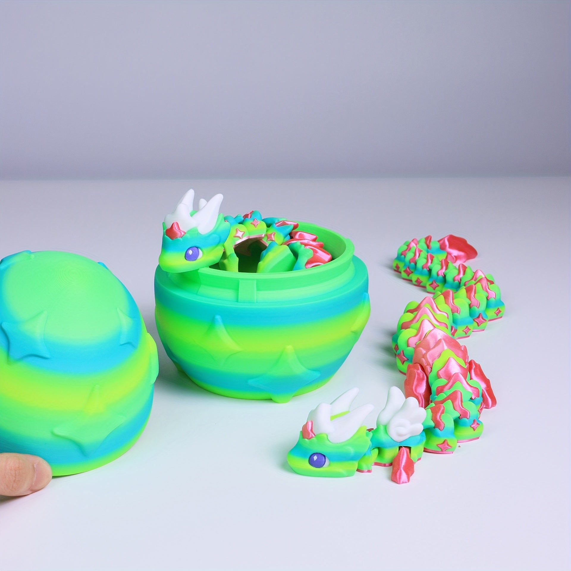 Figurine Dragon Articulé Imprimée 3D et son Œuf - Modèle de Collection Fantaisie pour Fans de Jeux de Rôle et Décoration - Cadeau Unique